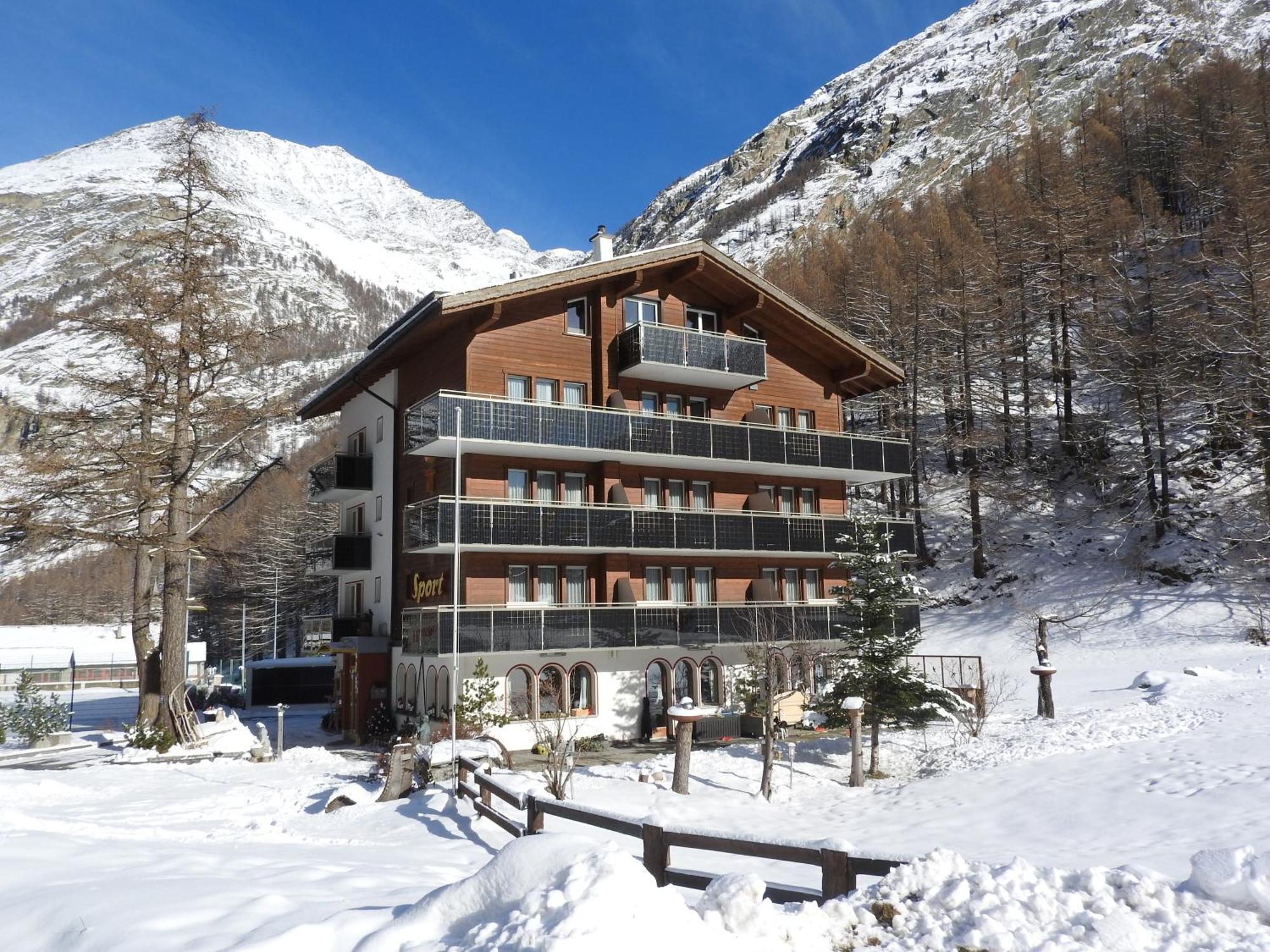 Ski-In/Ski-Out Hotel Sport Saas-Almagell Ngoại thất bức ảnh